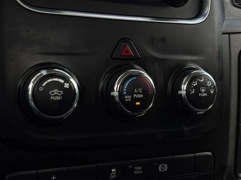 Used 2018 RAM 3500 Tradesman w/ Chrome Appearance Group AWD/4WD image 27