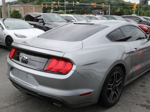 Used 2020 Ford Mustang Premium RWD image 7