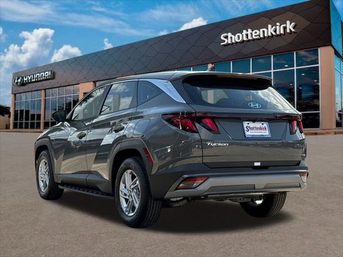 New 2026 Hyundai Tucson SE image 8