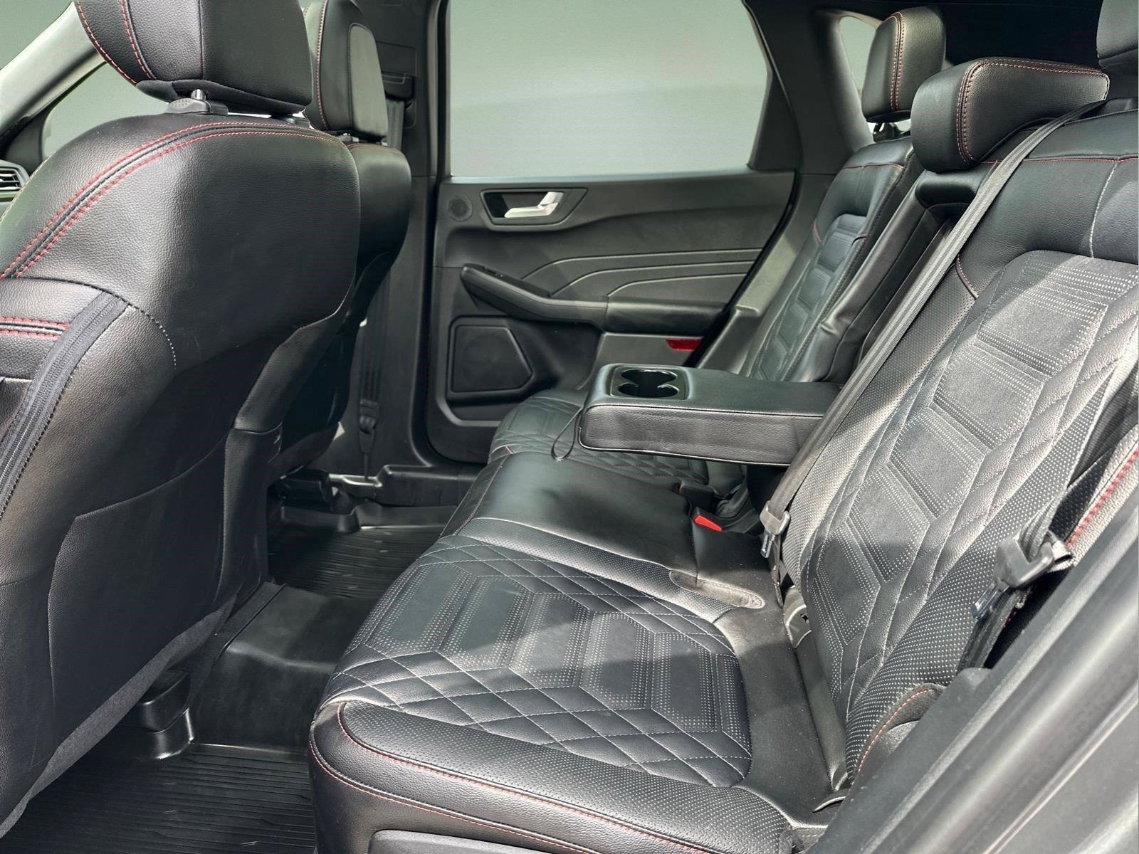 Used 2023 Ford Escape ST-Line Elite w/ Premium Technology Package AWD/4WD image 13