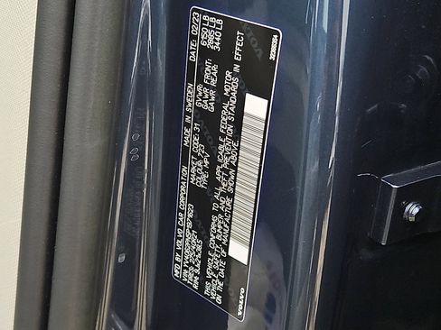 Certified 2023 Volvo XC90 B6 Plus image 27