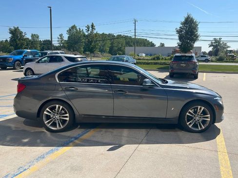 Used 2017 BMW 330e image 4