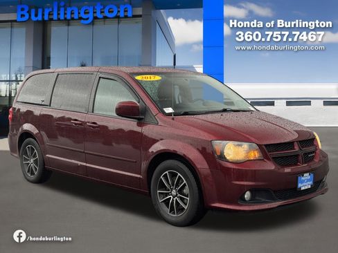 Used 2017 Dodge Grand Caravan GT image 1