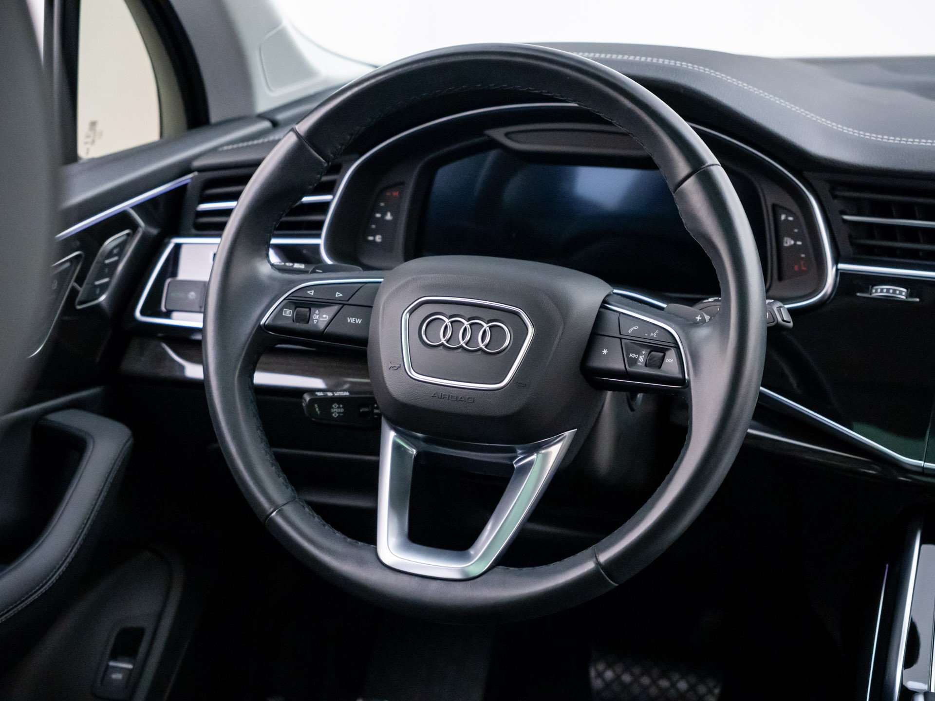 Used 2024 Audi Q7 3.0T Premium Plus AWD/4WD image 11