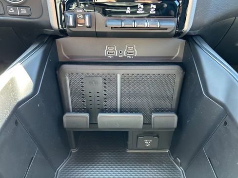 New 2026 RAM 1500 Laramie w/ Off Road Group AWD/4WD image 17
