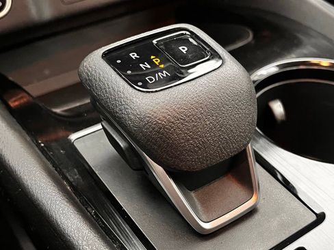 Used 2023 Nissan Rogue SV image 7