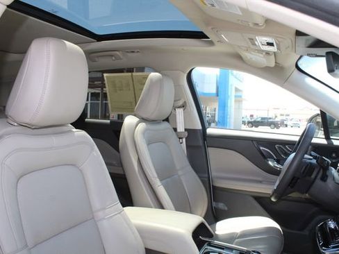 Used 2023 Lincoln Corsair FWD w/ Equipment Group 102A image 16