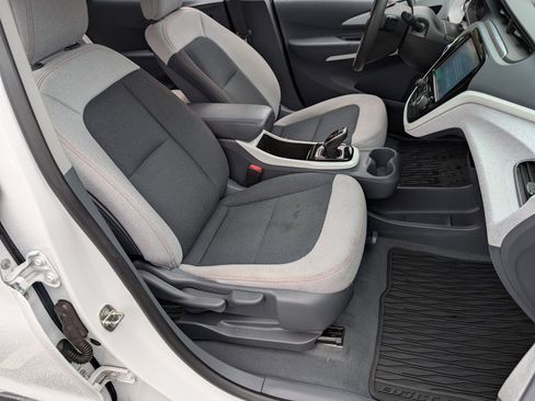 Used 2020 Chevrolet Bolt LT image 20