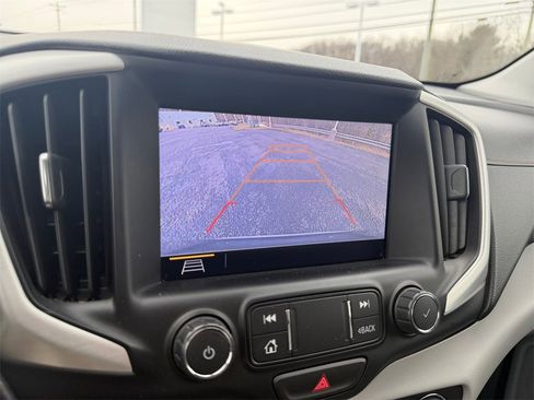 Used 2020 GMC Terrain SLT w/ Preferred Package image 18