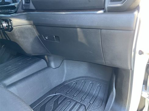 Used 2024 GMC Sierra 2500 SLE w/ SLE Value Package; image 30