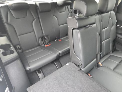 Used 2024 Kia Telluride EX AWD/4WD image 22