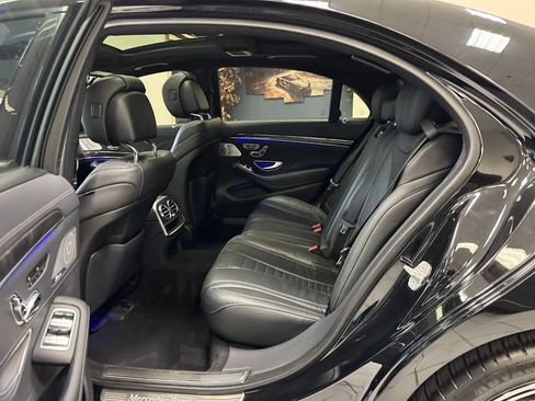 Used 2017 Mercedes-Benz S 550 4MATIC Sedan image 48