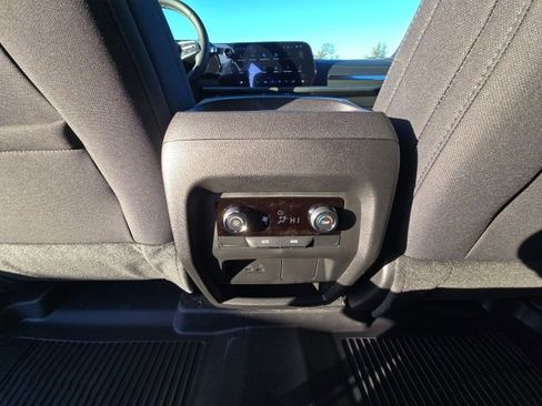 New 2026 Chevrolet Traverse LT w/ LPO, Floor Liner Package image 26