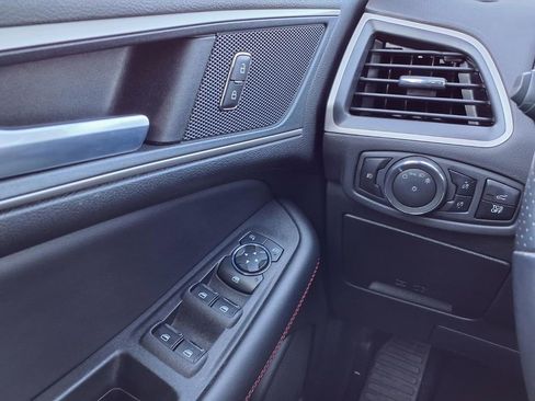 Used 2024 Ford Edge ST-Line image 22