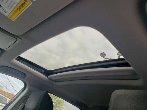 Used 2018 Honda CR-V EX image 19