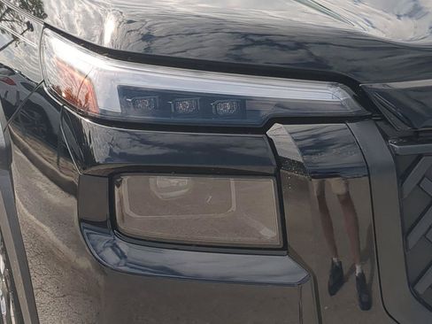 New 2026 Subaru Outback Touring AWD/4WD image 10