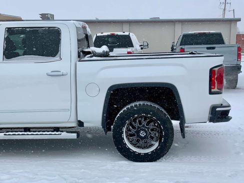Used 2018 GMC Sierra 1500 Denali image 11