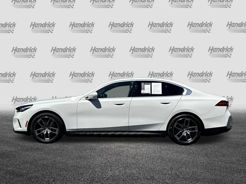 Used 2024 BMW i5 eDrive40i w/ Premium Package RWD image 8