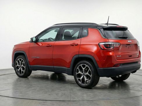 Used 2025 Jeep Compass Limited AWD/4WD image 6