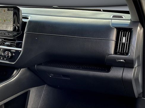 Used 2023 Nissan Pathfinder SL image 26