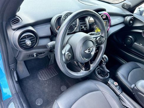 Used 2018 MINI Cooper Convertible image 10