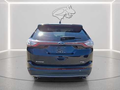 Used 2016 Ford Edge SEL w/ Equipment Group 201A AWD/4WD image 4