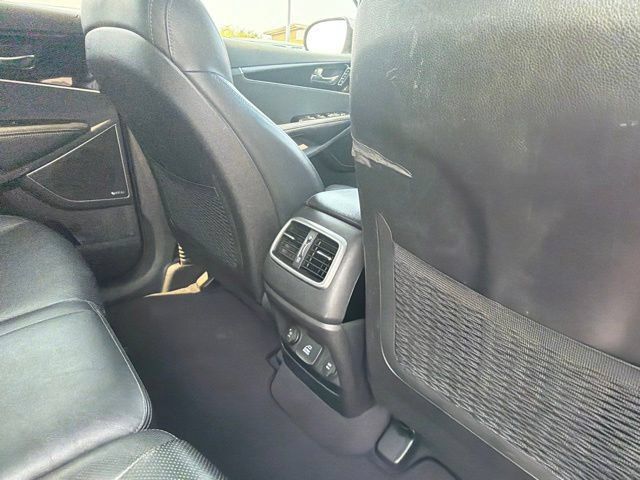 Used 2017 Kia Sorento SX AWD/4WD image 14