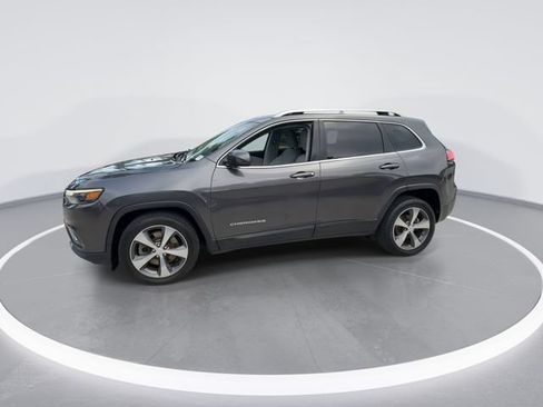 Used 2019 Jeep Cherokee Limited FWD image 4