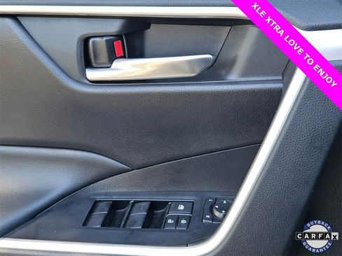 Used 2021 Toyota RAV4 XLE image 8