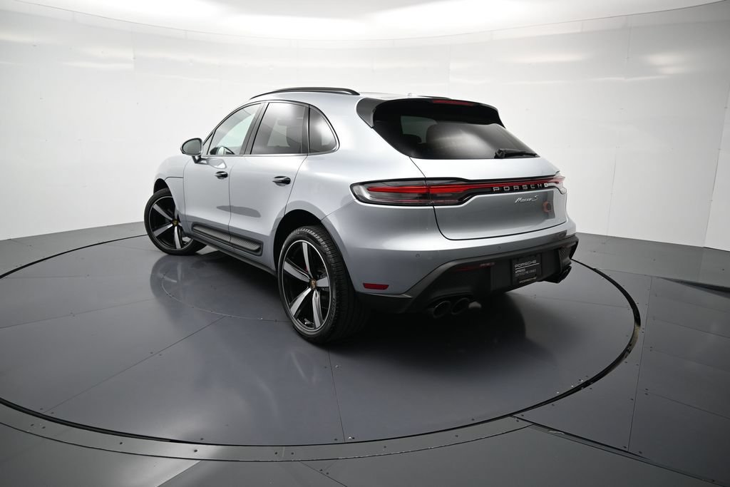 Certified 2023 Porsche Macan S AWD/4WD image 37