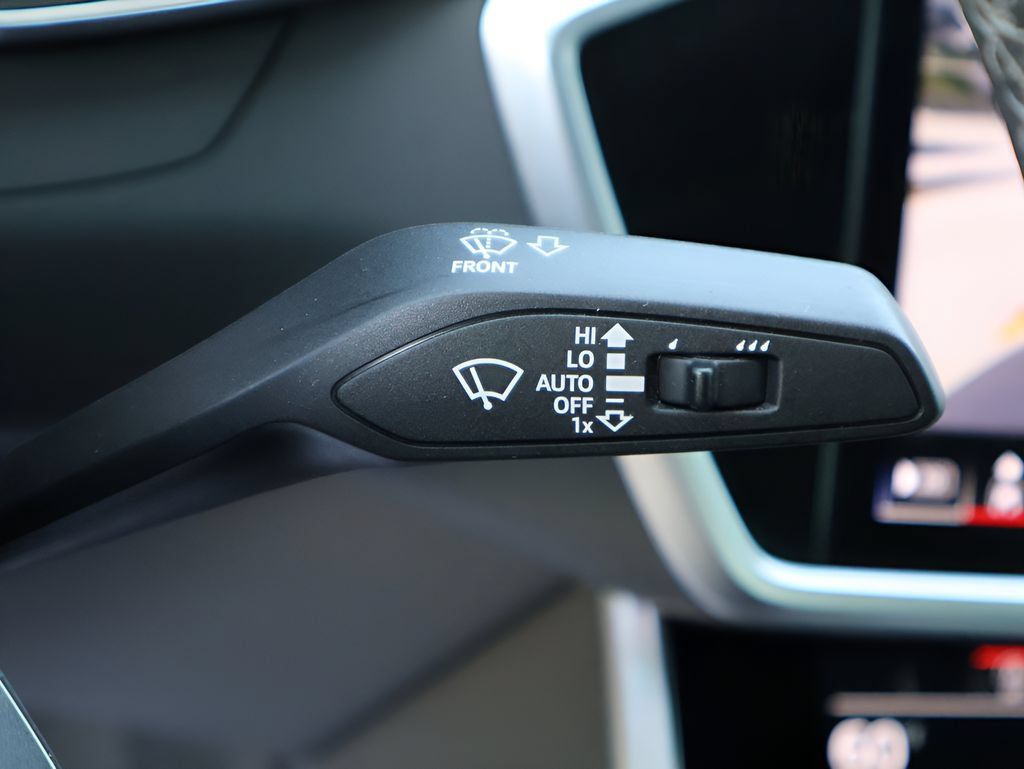 Used 2023 Audi RS 7 Sportback AWD/4WD image 34