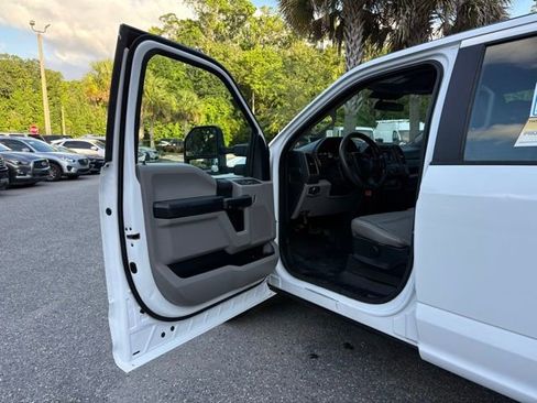 Used 2020 Ford F250 XL w/ Power Equipment Group RWD image 9