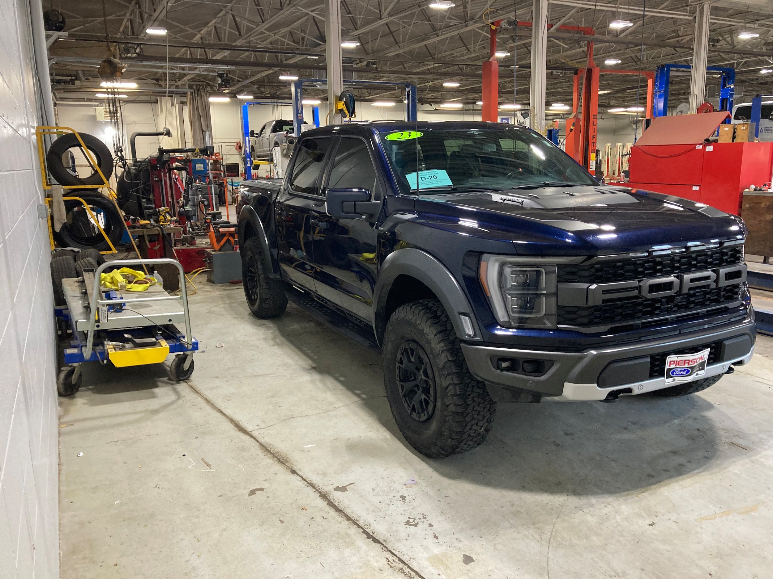 Used 2023 Ford F150 Raptor w/ Raptor 37 Performance Package AWD/4WD image 3