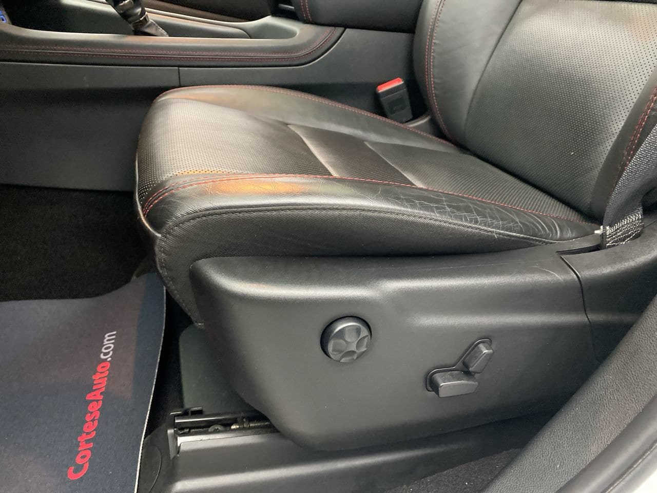 Used 2025 Dodge Durango R/T AWD/4WD image 13