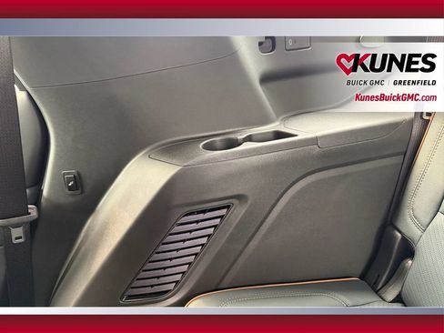 New 2026 GMC Yukon AT4 w/ AT4 Premium Plus Package AWD/4WD image 36