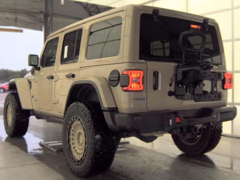 Used 2022 Jeep Wrangler Unlimited Rubicon 4xe w/ Steel Bumper Group AWD/4WD image 2