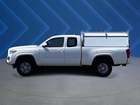 Used 2021 Toyota Tacoma SR RWD image 6