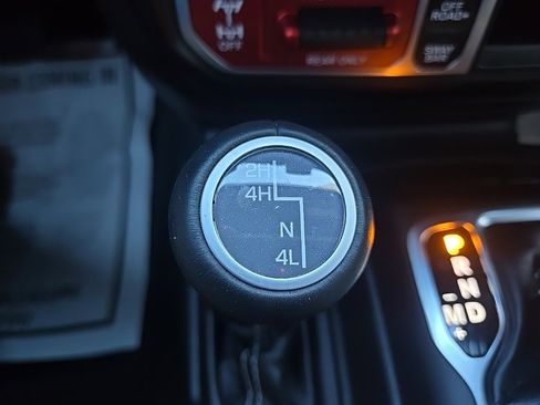 Used 2023 Jeep Wrangler Unlimited Rubicon w/ Safety Group image 70