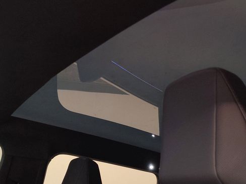 Used 2024 Tesla Cybertruck AWD Crew Cab image 25