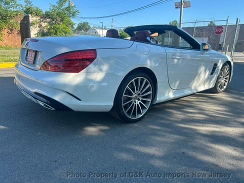Used 2018 Mercedes-Benz SL 550 image 9