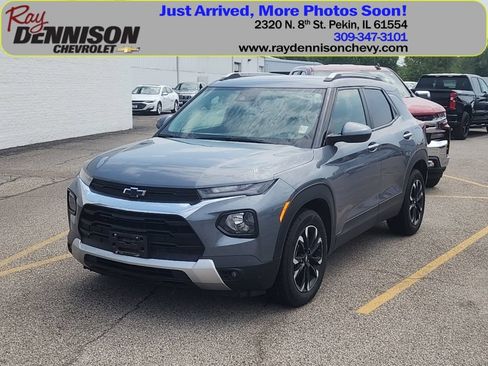 Used 2021 Chevrolet TrailBlazer LT FWD image 1
