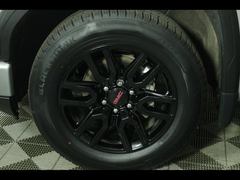 Used 2023 GMC Sierra 1500 Pro w/ Graphite Edition AWD/4WD image 5