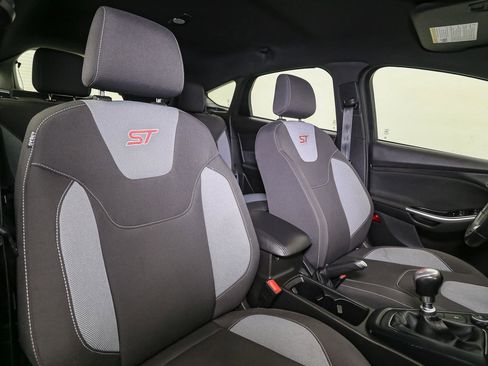 Used 2017 Ford Focus ST image 20