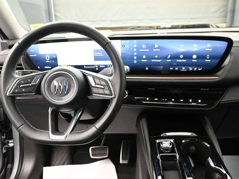 Used 2025 Buick Envision Sport Touring AWD/4WD image 13