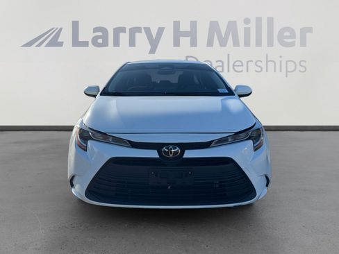 Used 2024 Toyota Corolla LE FWD image 8