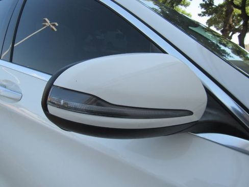 Used 2016 Mercedes-Benz C 300 Sedan image 23