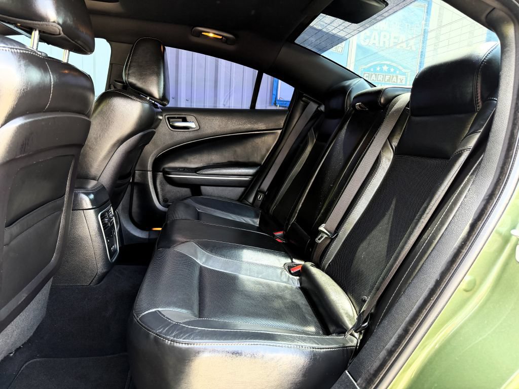 Used 2019 Dodge Charger SXT w/ Leather Interior Group RWD image 11