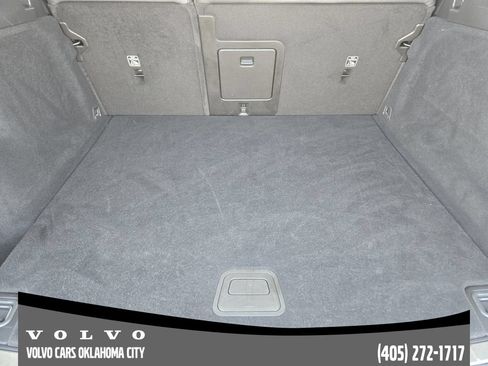 Certified 2025 Volvo XC60 B5 Plus AWD/4WD image 26