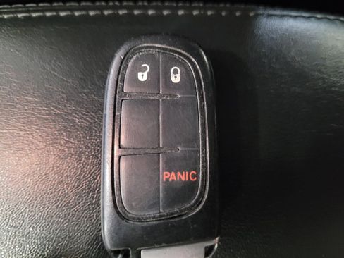 Used 2020 Jeep Cherokee Latitude Plus FWD image 32