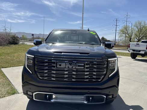 Used 2023 GMC Sierra 1500 Denali Ultimate image 8